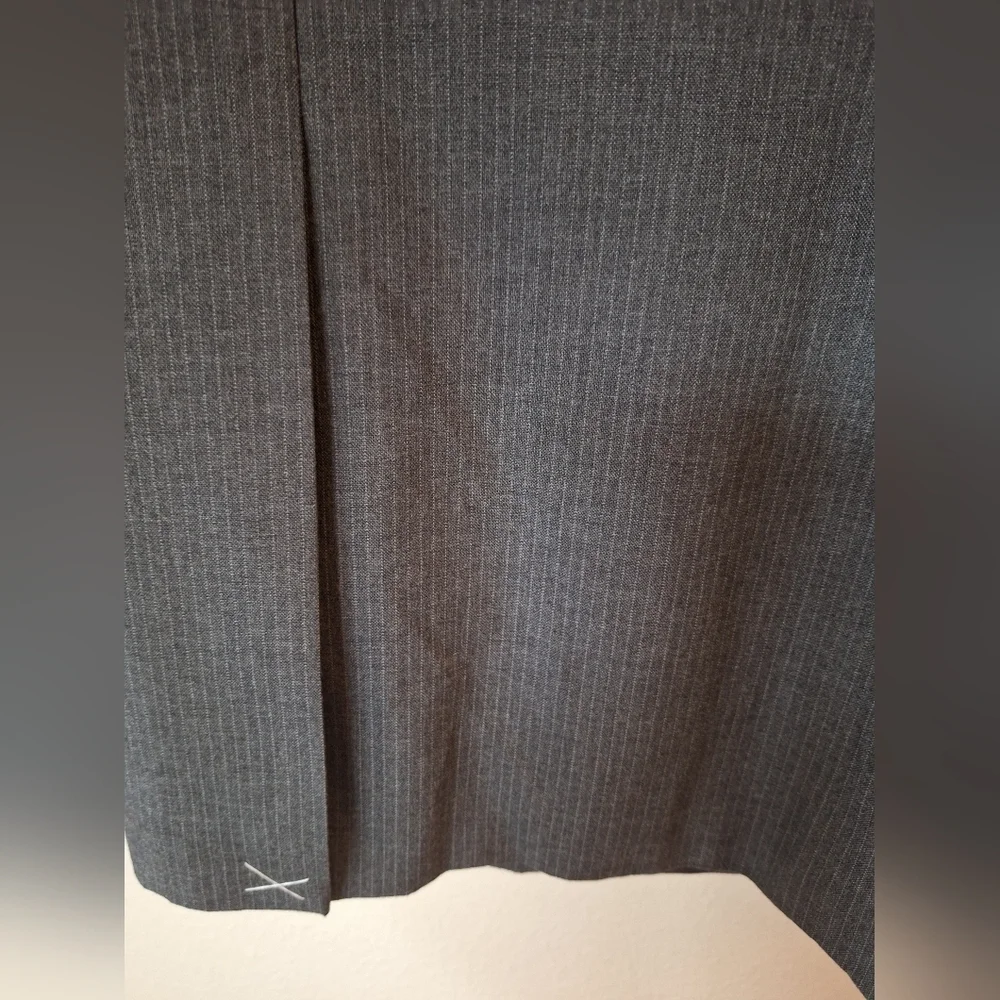 NWT Perry Ellis Travel Luxe Charcoal Pinstriped Sport Coat 2 Button Mens 44 Reg